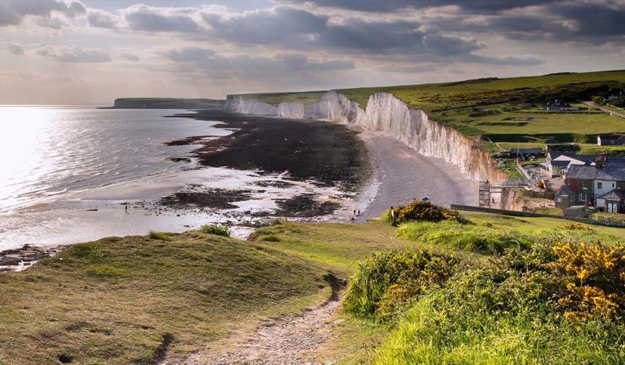 Self-catering holiday cottage Accommodation in Sussex Seven Sisters chalk cliffs on the Sussex coastline