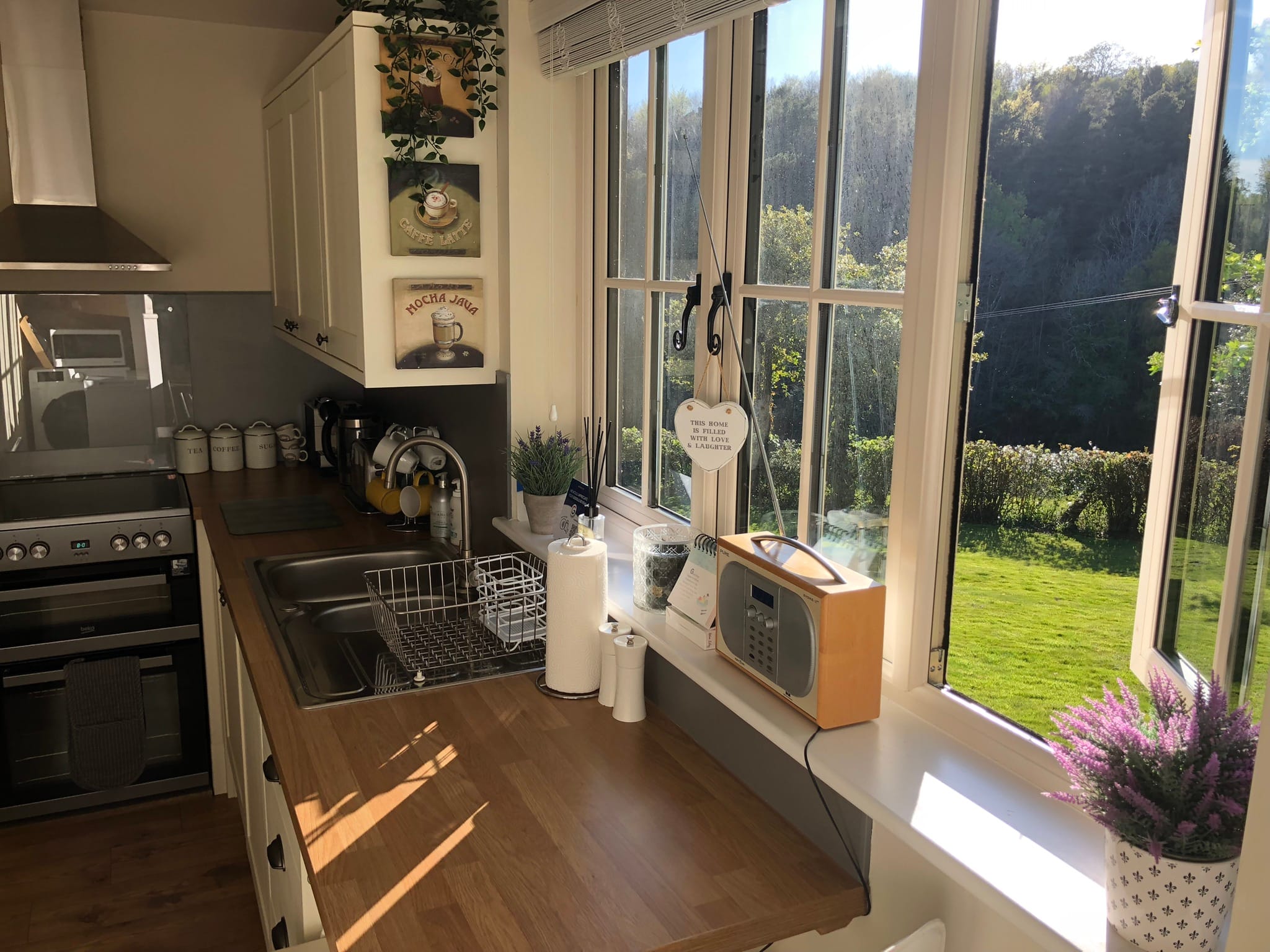 Self-Contained Holiday Cottage Accommodation In Sussex