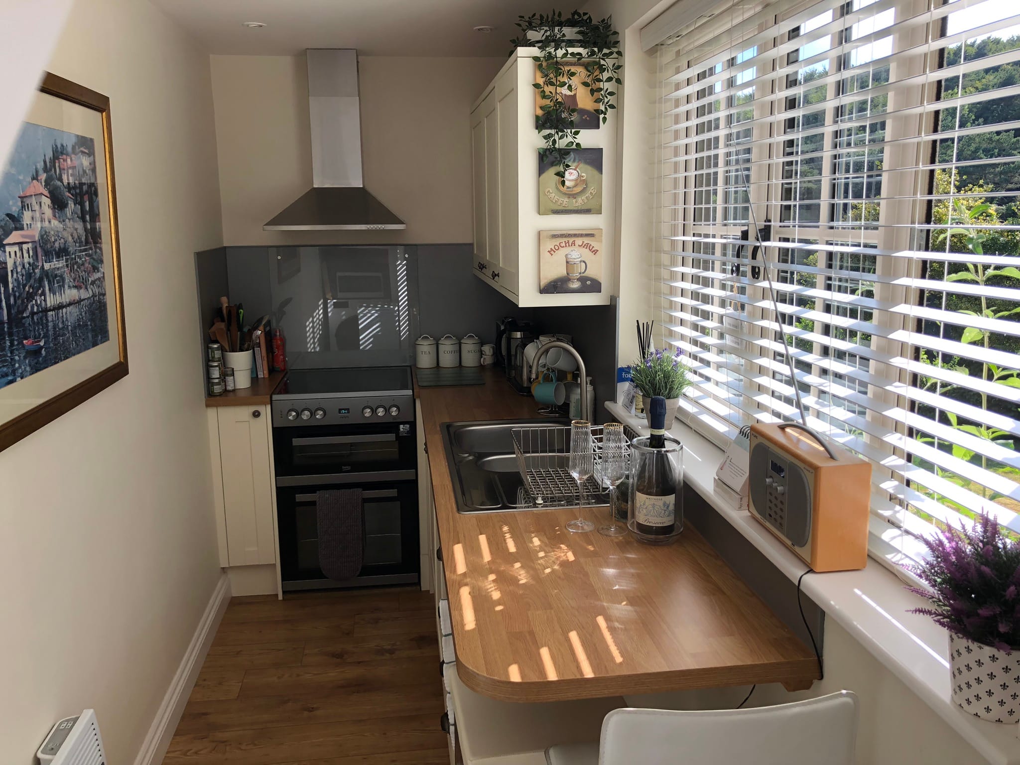 Self-Contained Holiday Cottage Accommodation In Sussex Self-Contained Holiday Cottage Accommodation In Sussex