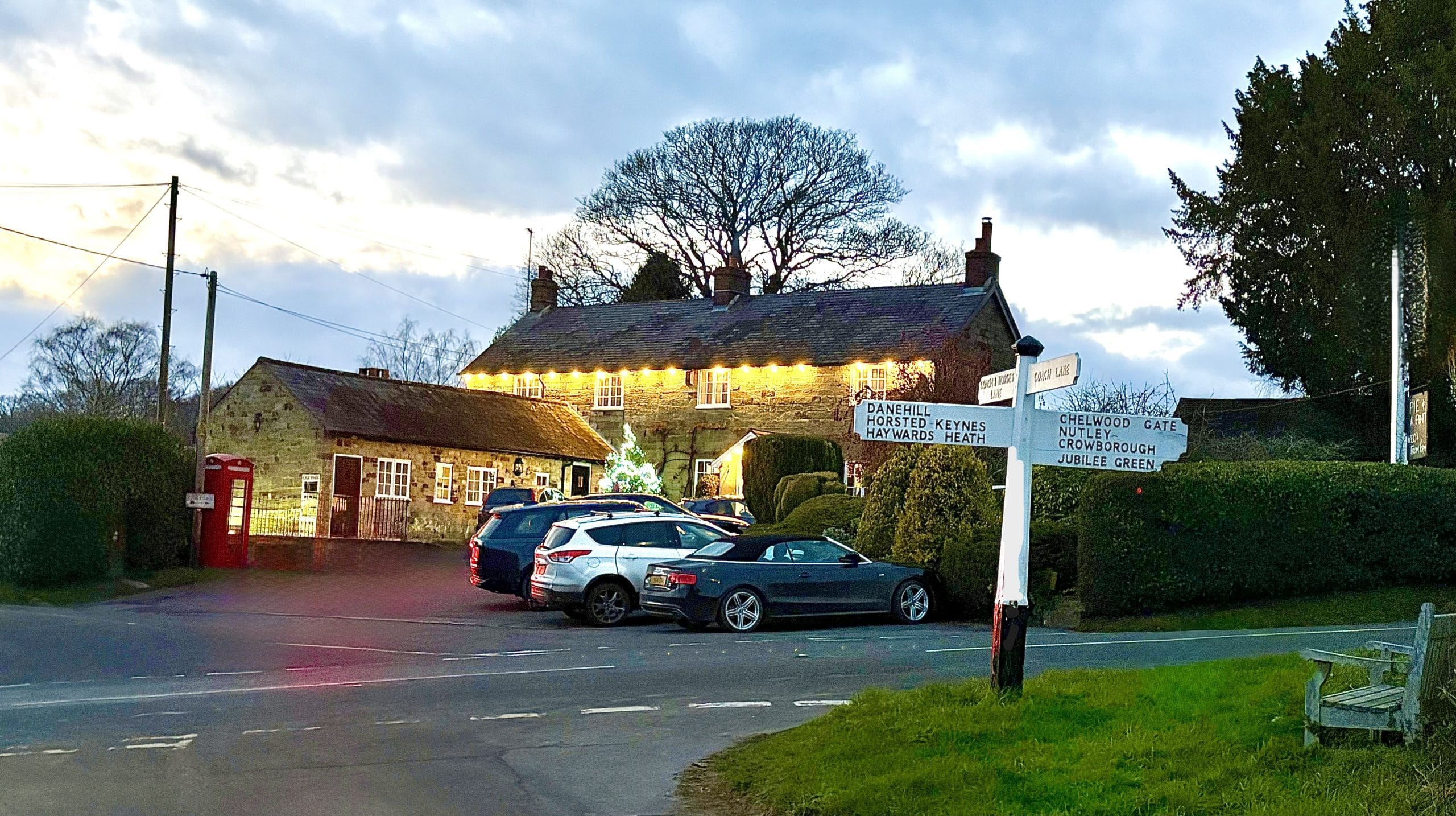 Self-Contained Holiday Cottage Accommodation In Sussex Coach & Horses
