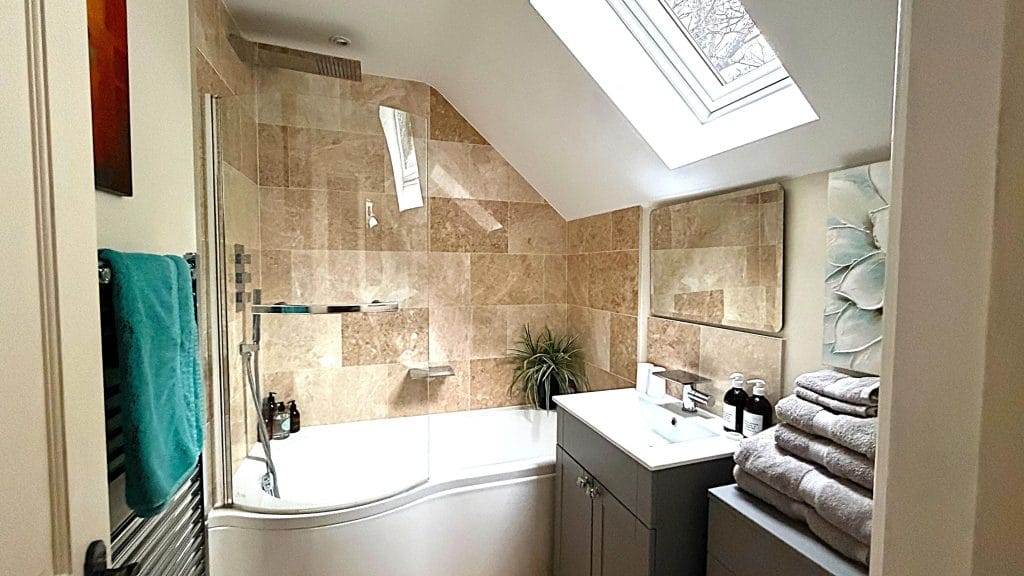 Self-Contained Holiday Cottage Accommodation In Sussex The Bathroom in The Nest