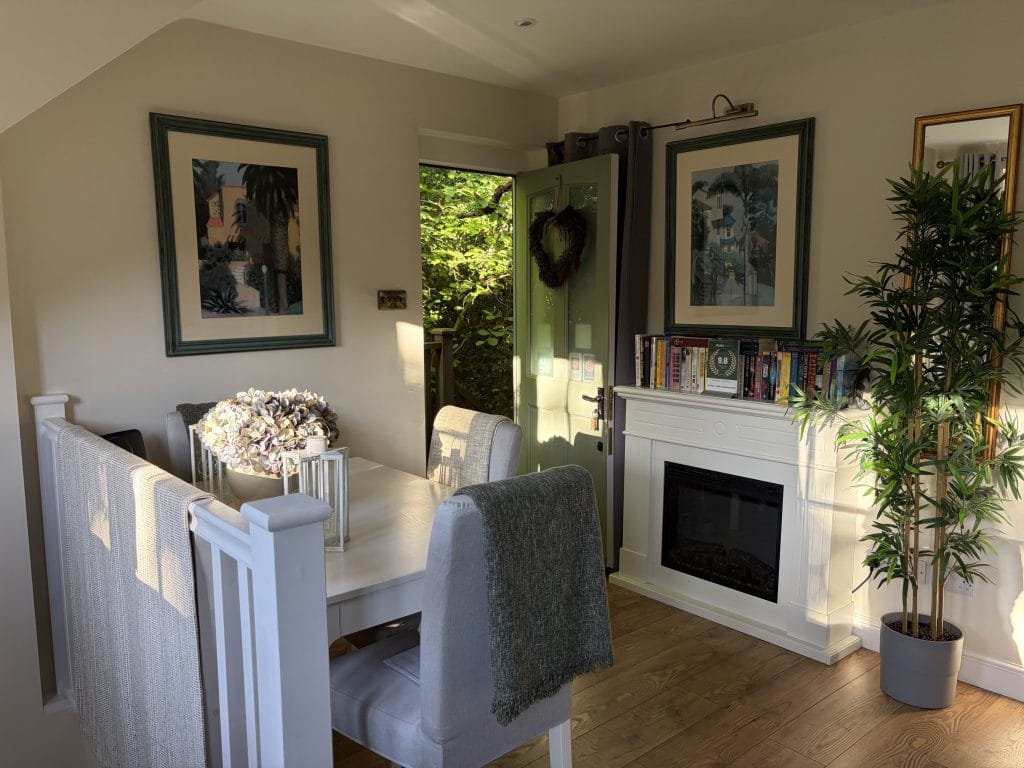 Self-Contained Holiday Cottage Accommodation In Sussex Self-Contained Holiday Cottage Accommodation In Sussex