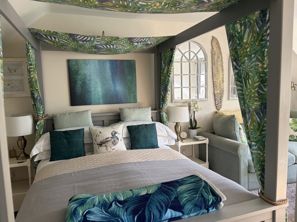 Self-Contained Holiday Cottage Accommodation In Sussex Self-Contained Holiday Cottage Accommodation In Sussex