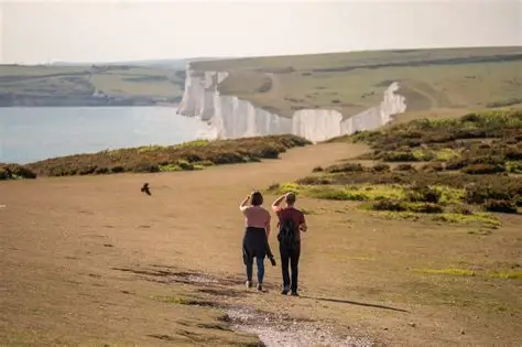 OIP (5) Self-Catering Holiday Cottage Accommodation In Sussex